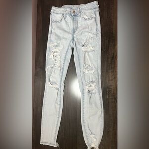 American Eagle women’s ripped blue jeans